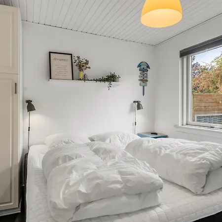 Delan - 75m From The Sea By Interhome