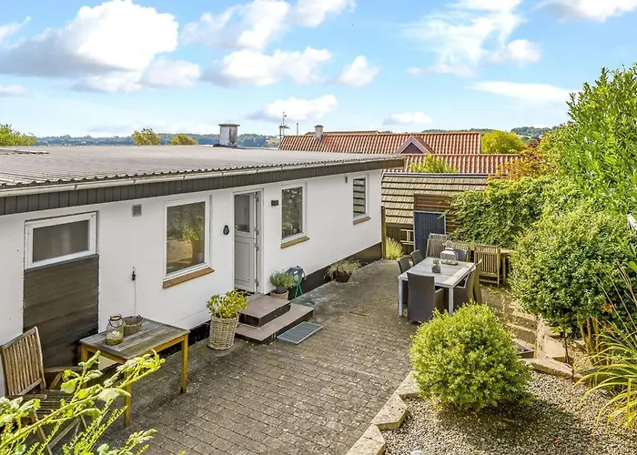 Vakantiehuis Delan - 75m From The Sea By Interhome Hejls