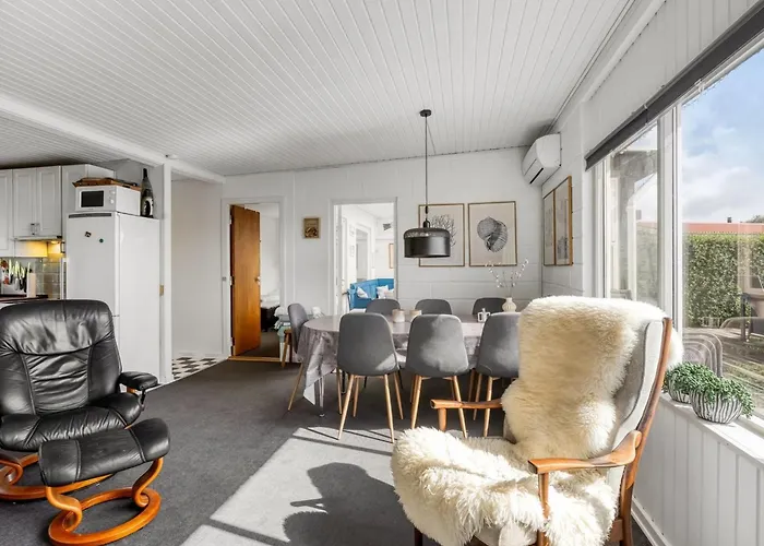 Delan - 75m From The Sea By Interhome