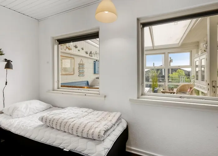 Vakantiehuis Delan - 75m From The Sea By Interhome