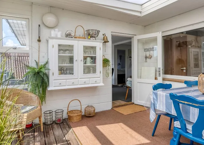 Delan - 75m From The Sea By Interhome