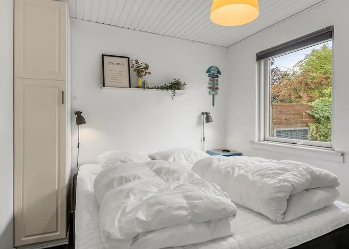 Delan - 75m From The Sea By Interhome